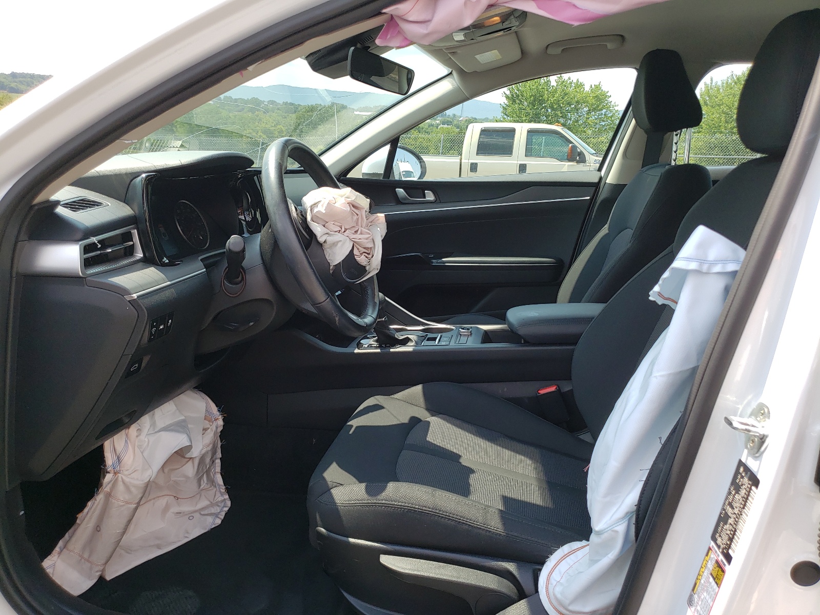 5XXG14J20NG102049 2022 Kia K5 Lxs