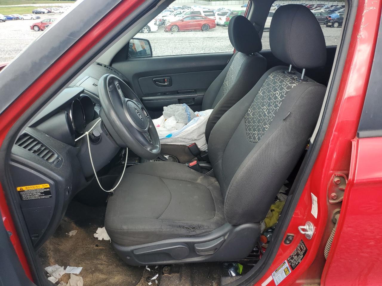 2011 Kia Soul + VIN: KNDJT2A2XB7261895 Lot: 63669984