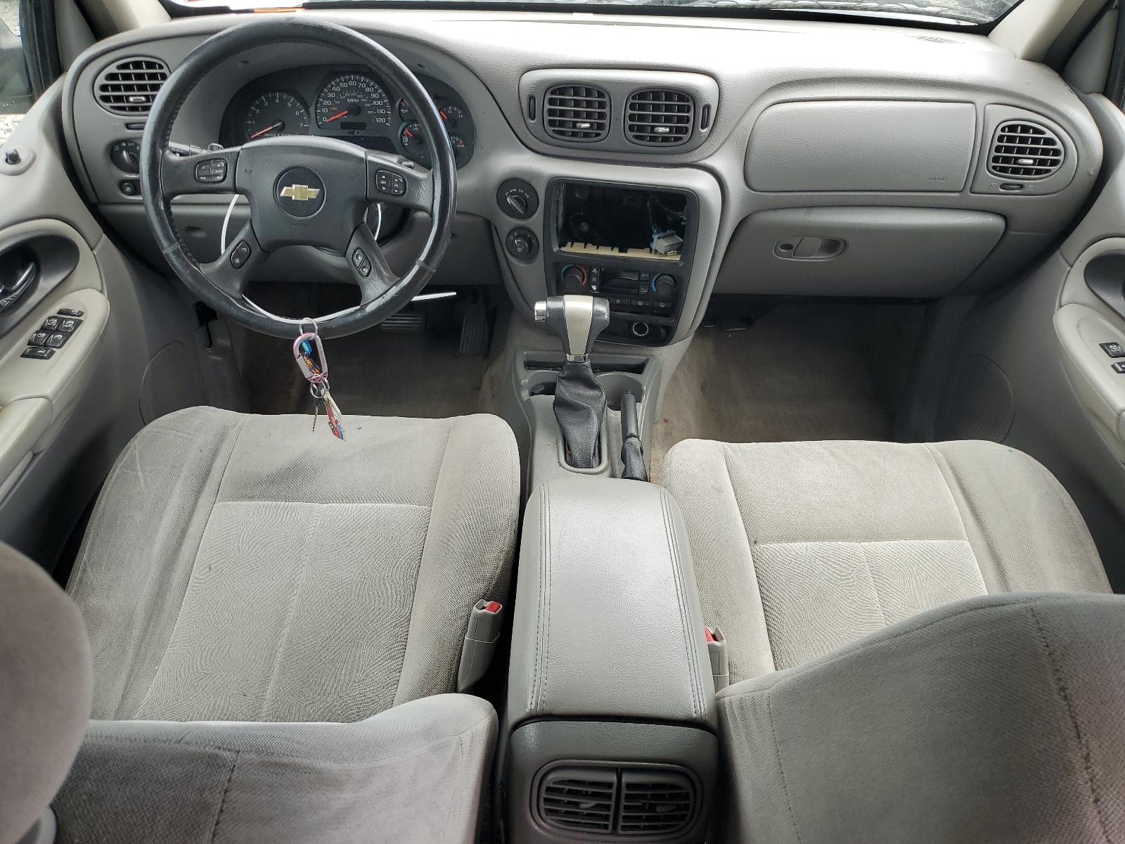 1GNDT13S752375558 2005 Chevrolet Trailblazer Ls