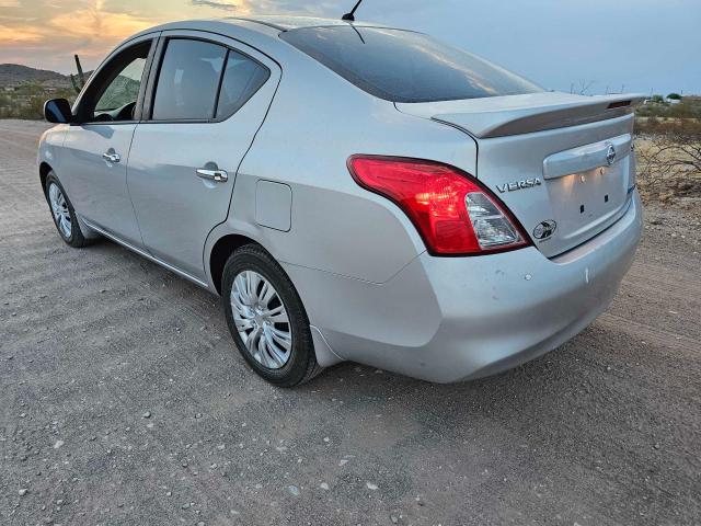 2013 Nissan Versa S vin: 3N1CN7AP6DL879468