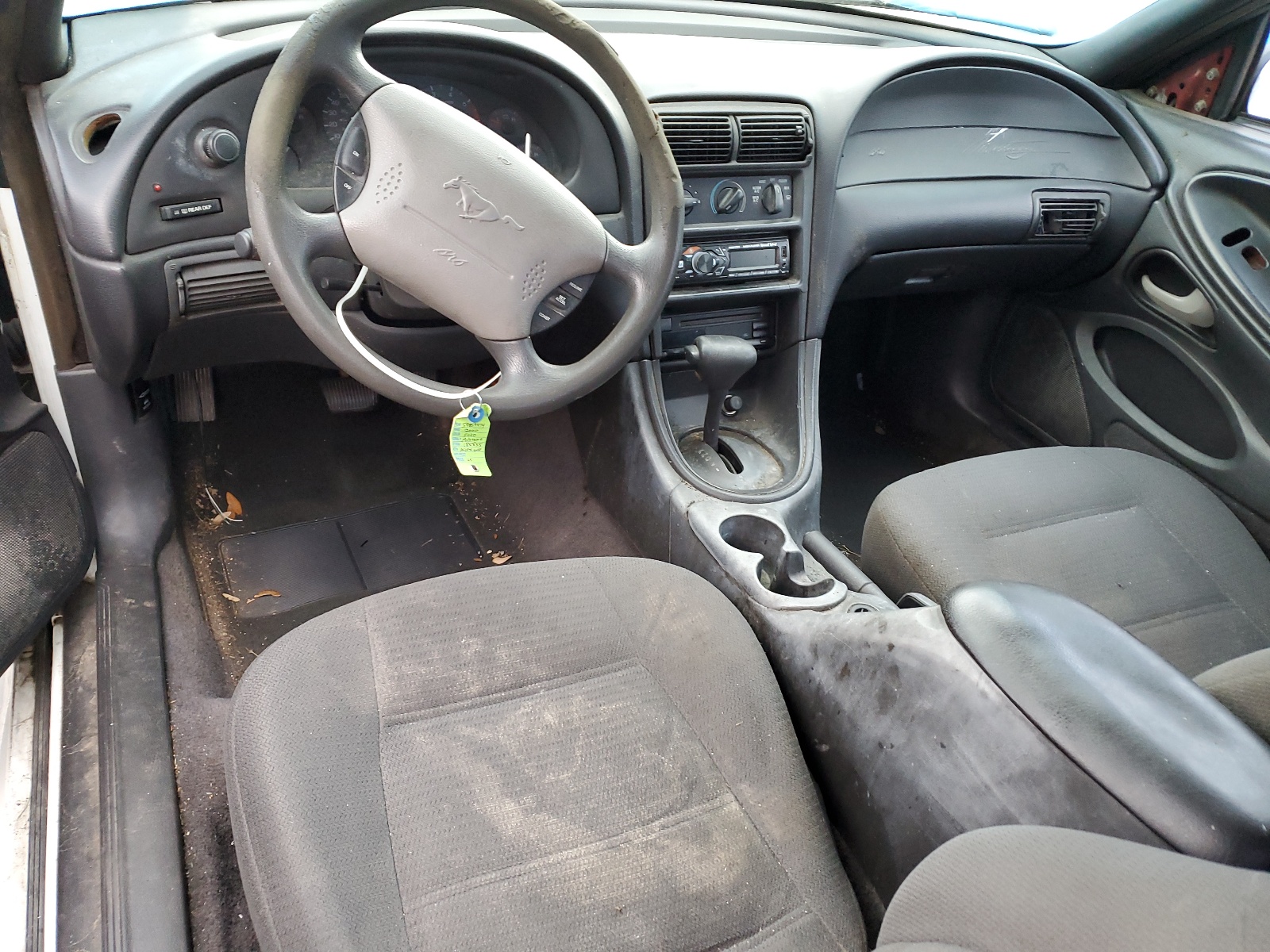 1FAFP4045YF185855 2000 Ford Mustang