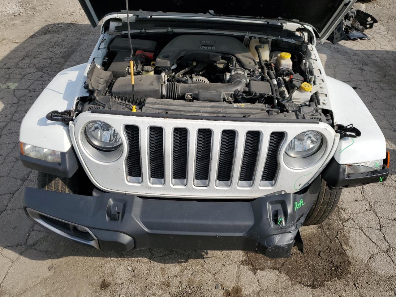 1C4HJXEG6JW174846 2018 Jeep Wrangler Unlimited Sahara