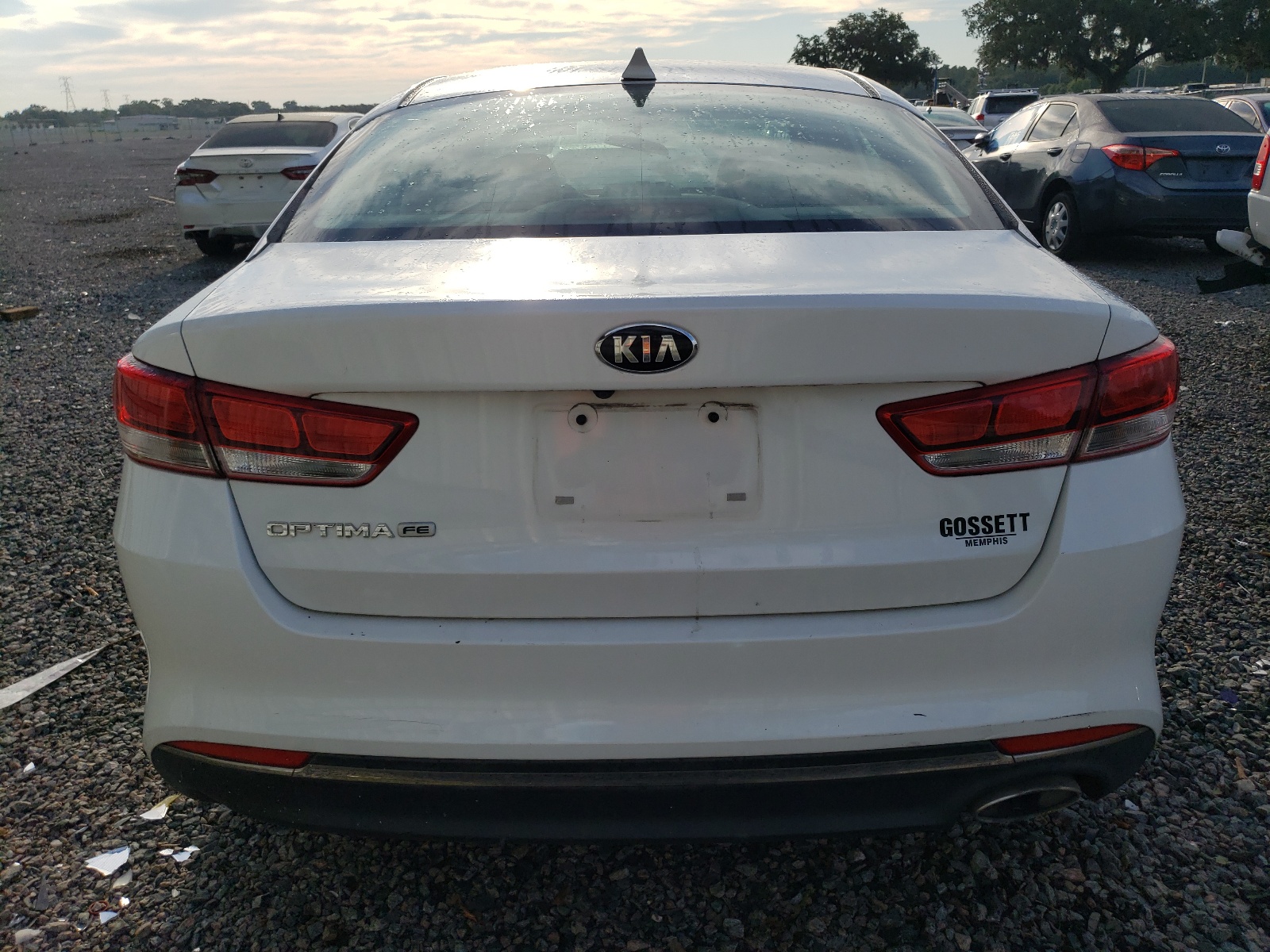 2016 Kia Optima Lx vin: 5XXGT4L33GG038611