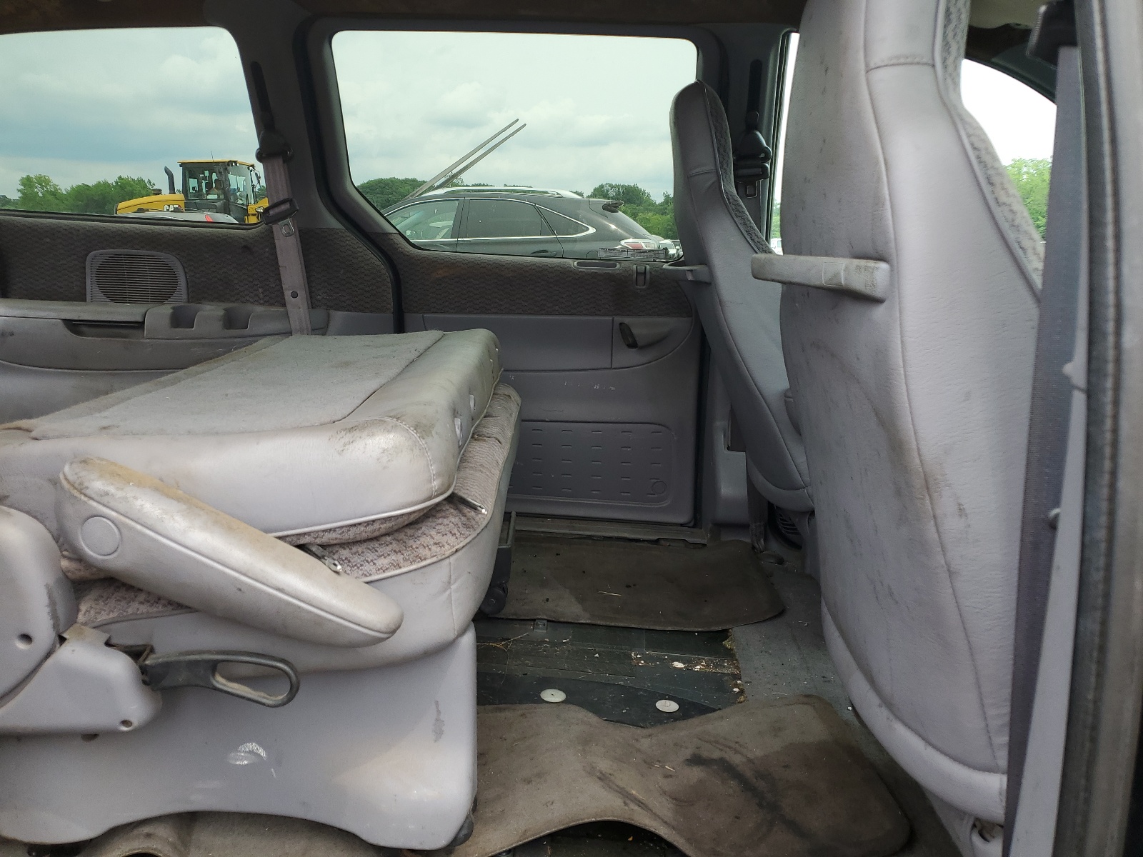 1B4GP44R9XB831924 1999 Dodge Grand Caravan Se