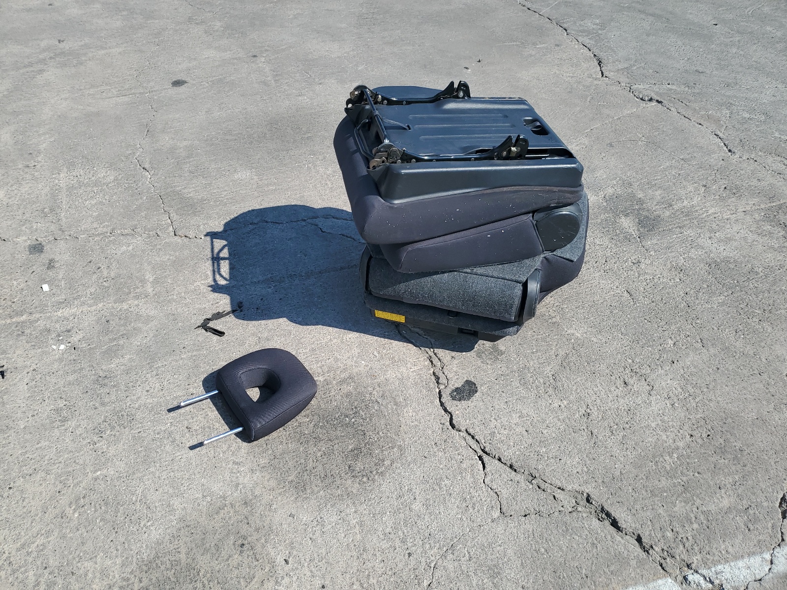 JTEGD20VX40021000 2004 Toyota Rav4