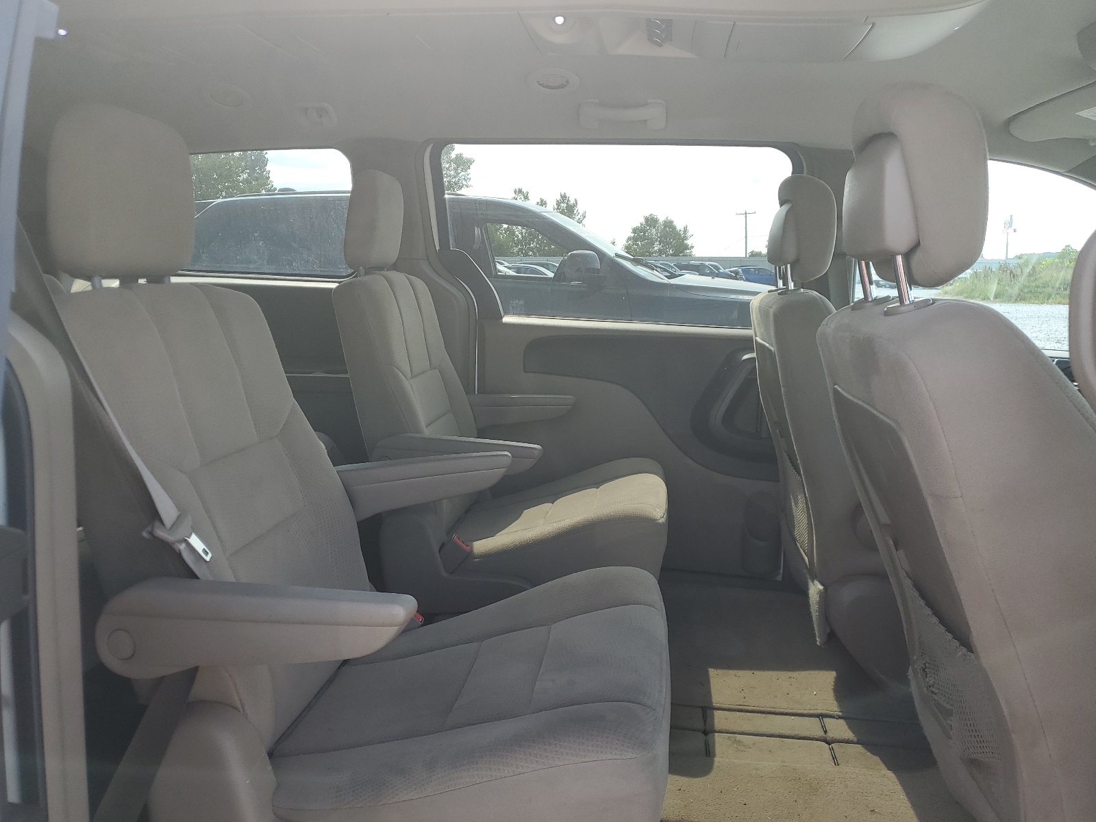 2A4RR5DG5BR772255 2011 Chrysler Town & Country Touring