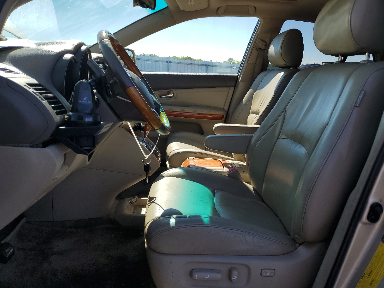 JTJHA31U940050563 2004 Lexus Rx 330