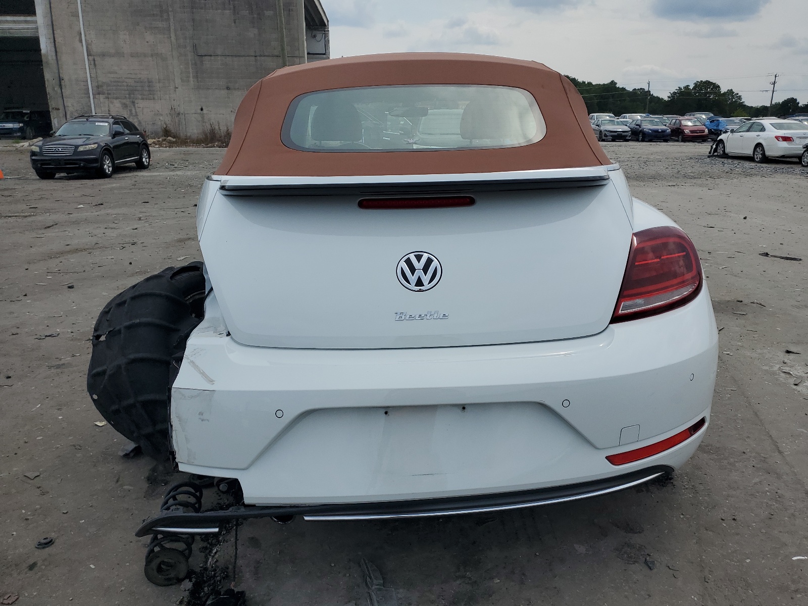 3VW5DAAT5KM501505 2019 Volkswagen Beetle S