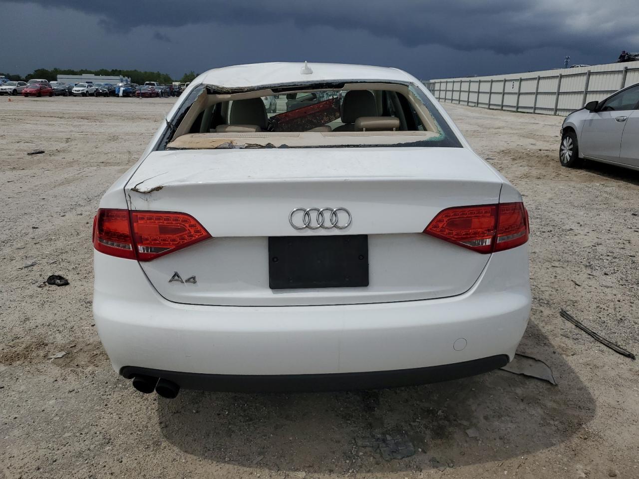 2010 Audi A4 Premium Plus VIN: WAUFFAFL0AN033534 Lot: 62707624