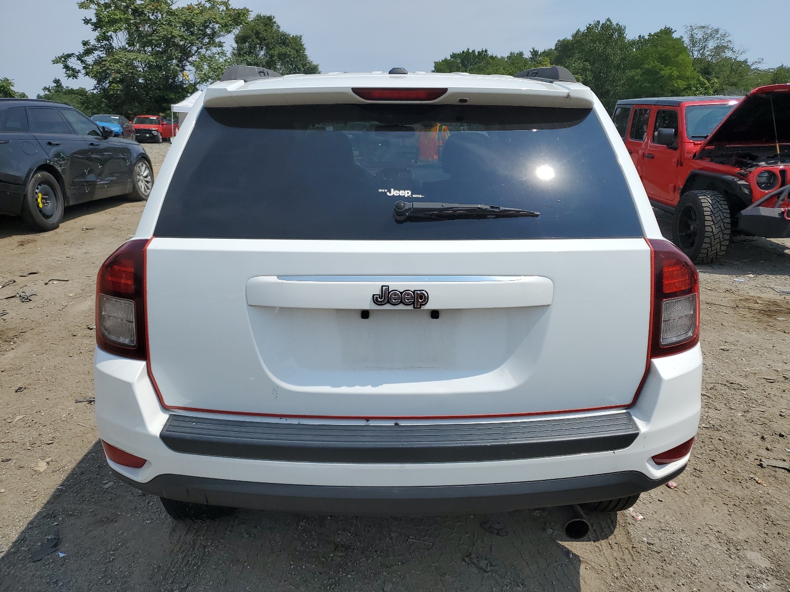 1C4NJCBAXGD611621 2016 Jeep Compass Sport