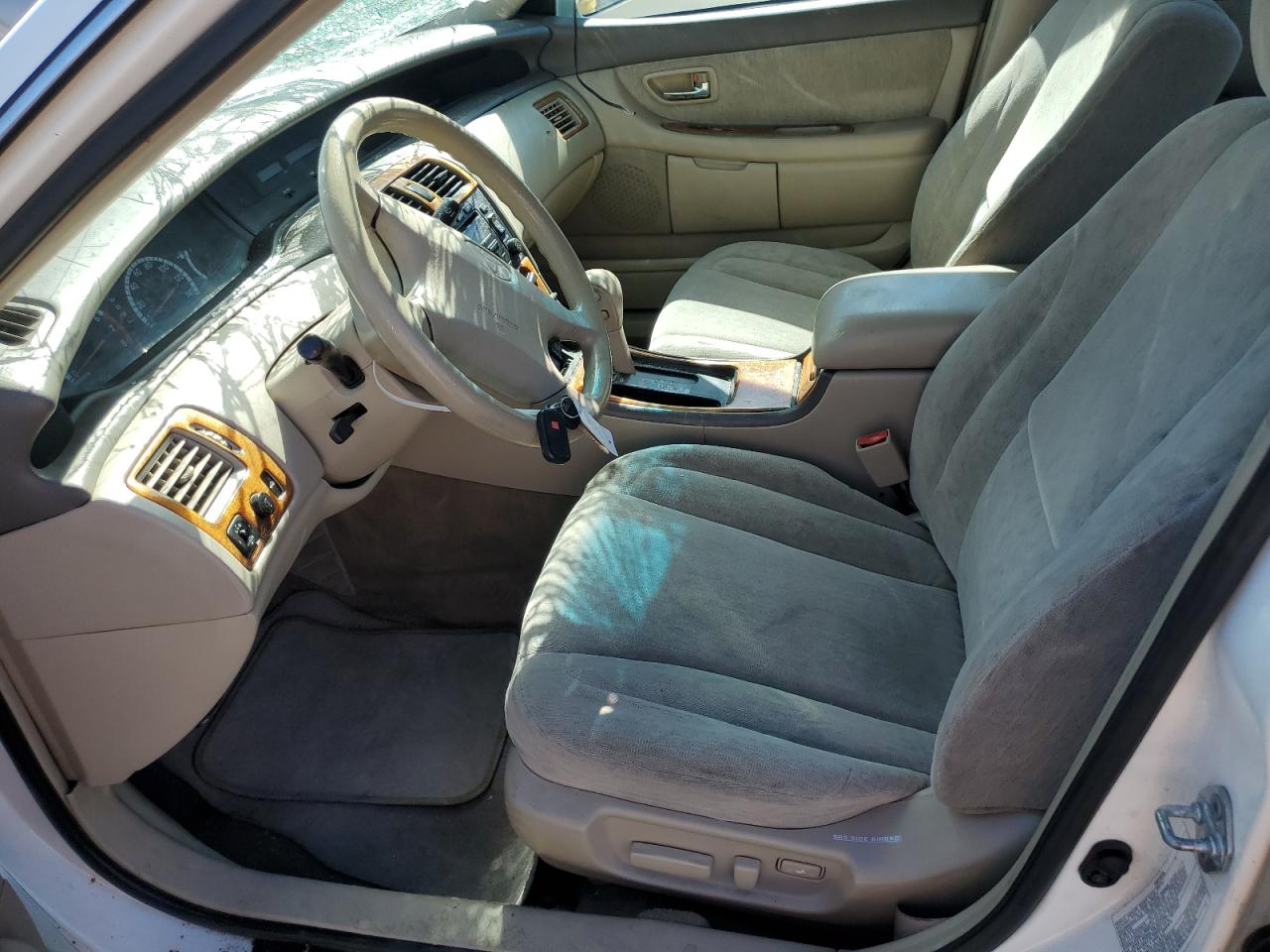 2001 Toyota Avalon Xl VIN: 4T1BF28B01U135123 Lot: 61341174