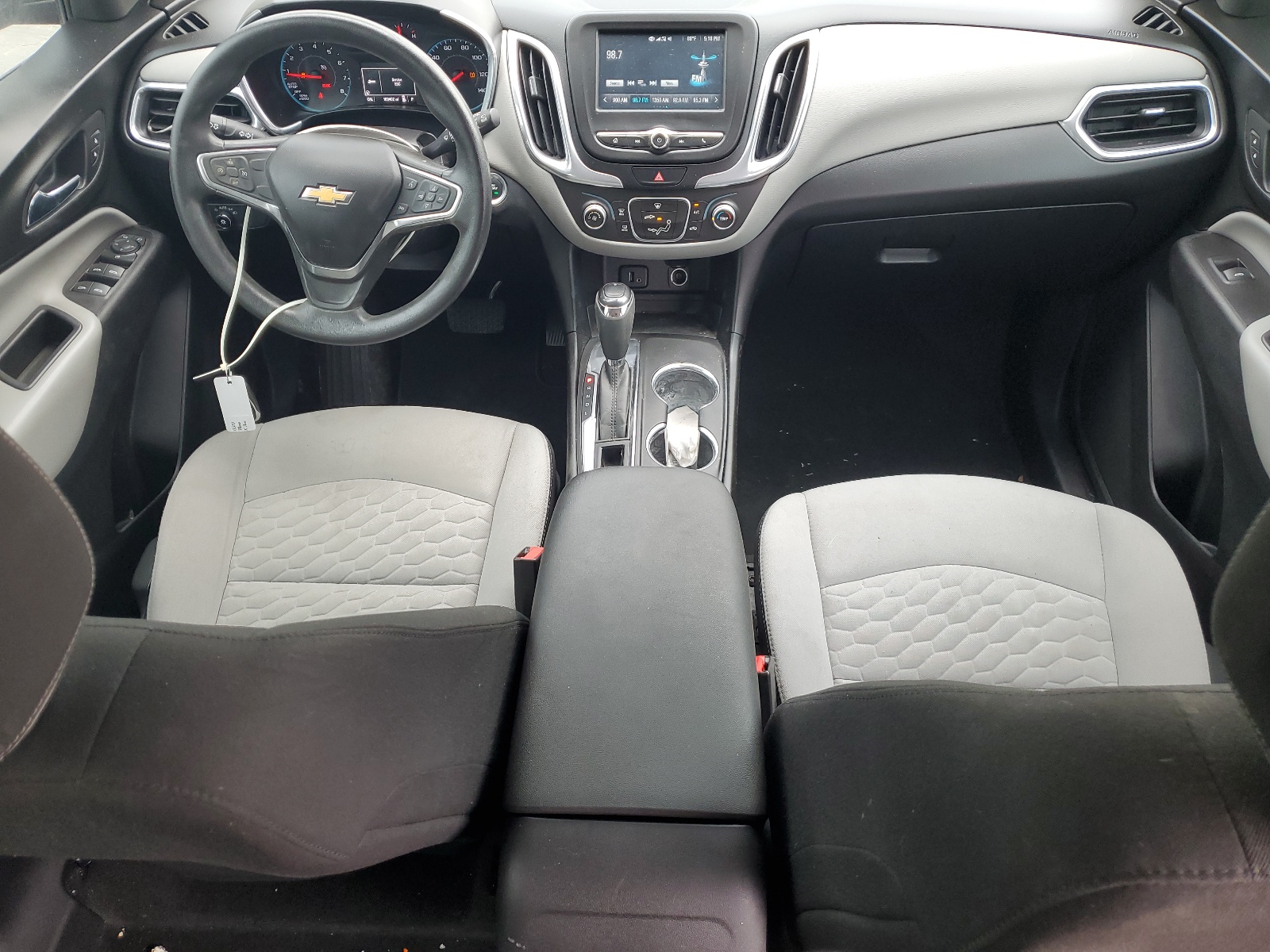 2GNAXHEV2J6142708 2018 Chevrolet Equinox Ls