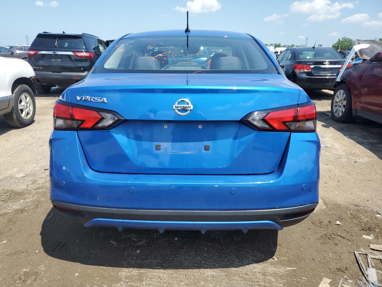 3N1CN8DV9ML806076 2021 Nissan Versa S