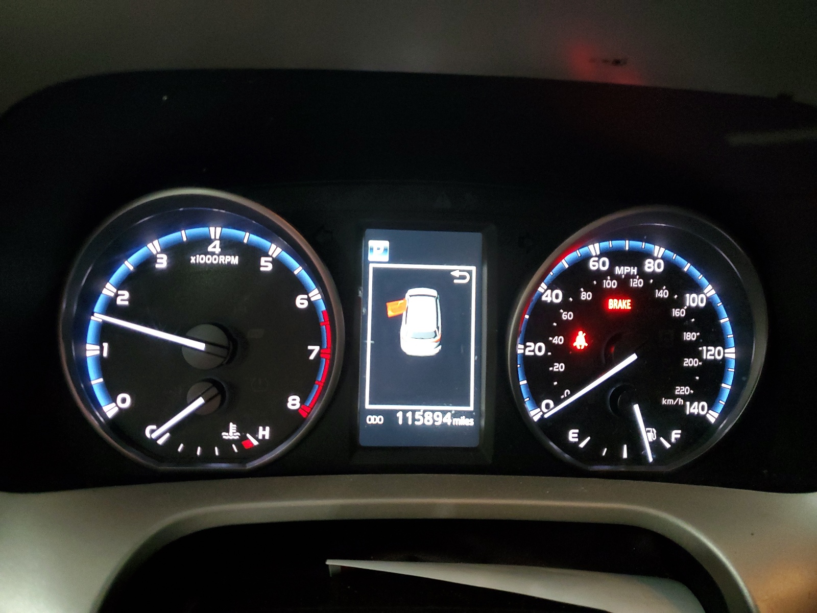 2T3ZFREV4HW357624 2017 Toyota Rav4 Le