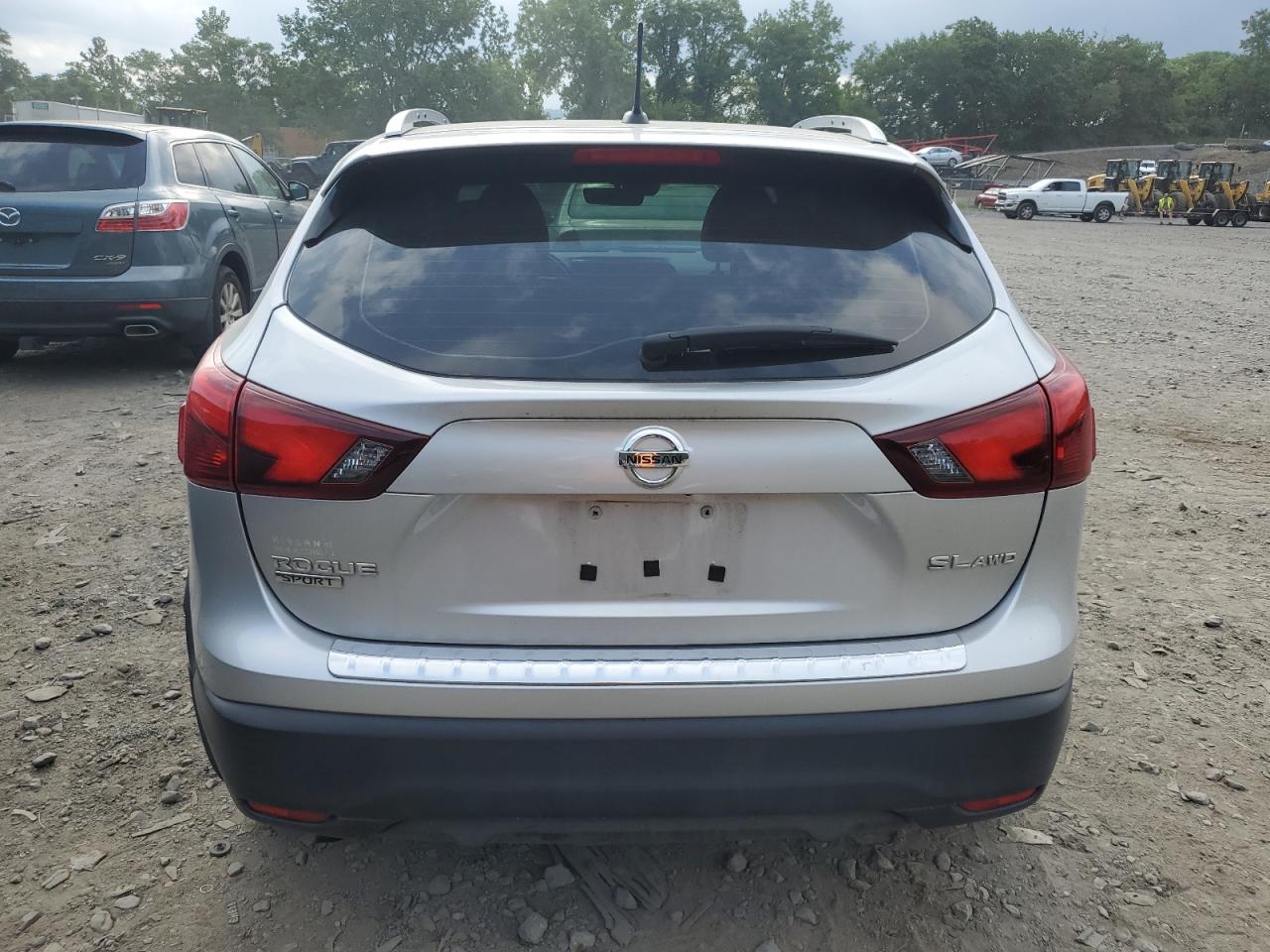 2017 Nissan Rogue Sport S VIN: JN1BJ1CR4HW113239 Lot: 64903674