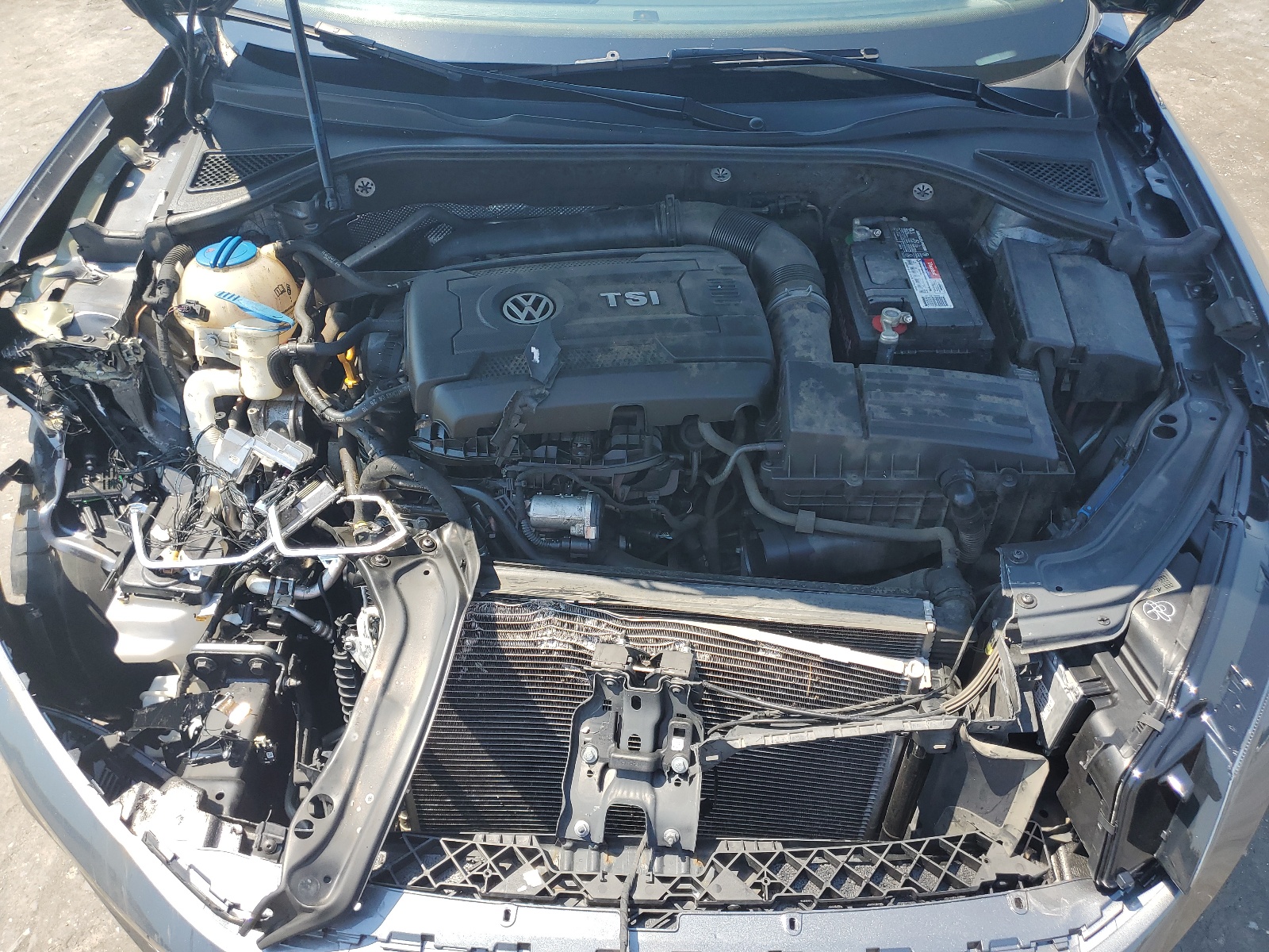 1VWBT7A39HC022345 2017 Volkswagen Passat Se