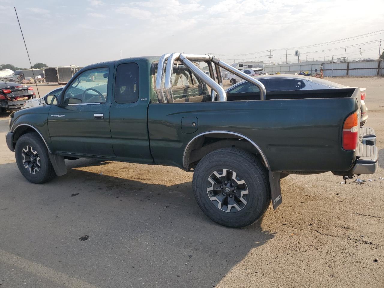 1999 Toyota Tacoma Xtracab VIN: 4TAWN72N3XZ427560 Lot: 63859634