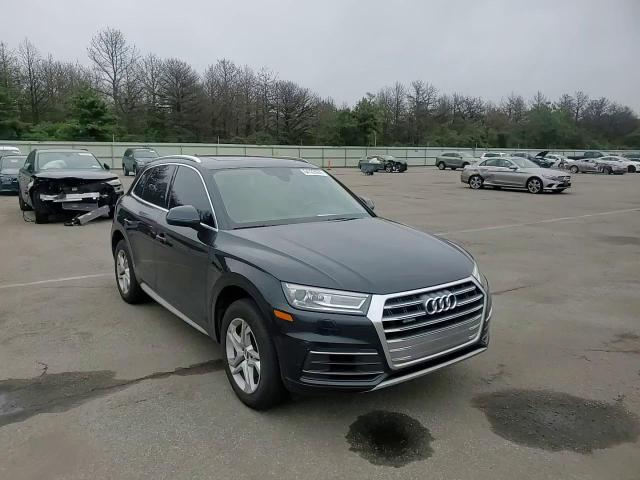 2019 Audi Q5 Premium VIN: WA1ANAFY1K2140231 Lot: 64123524