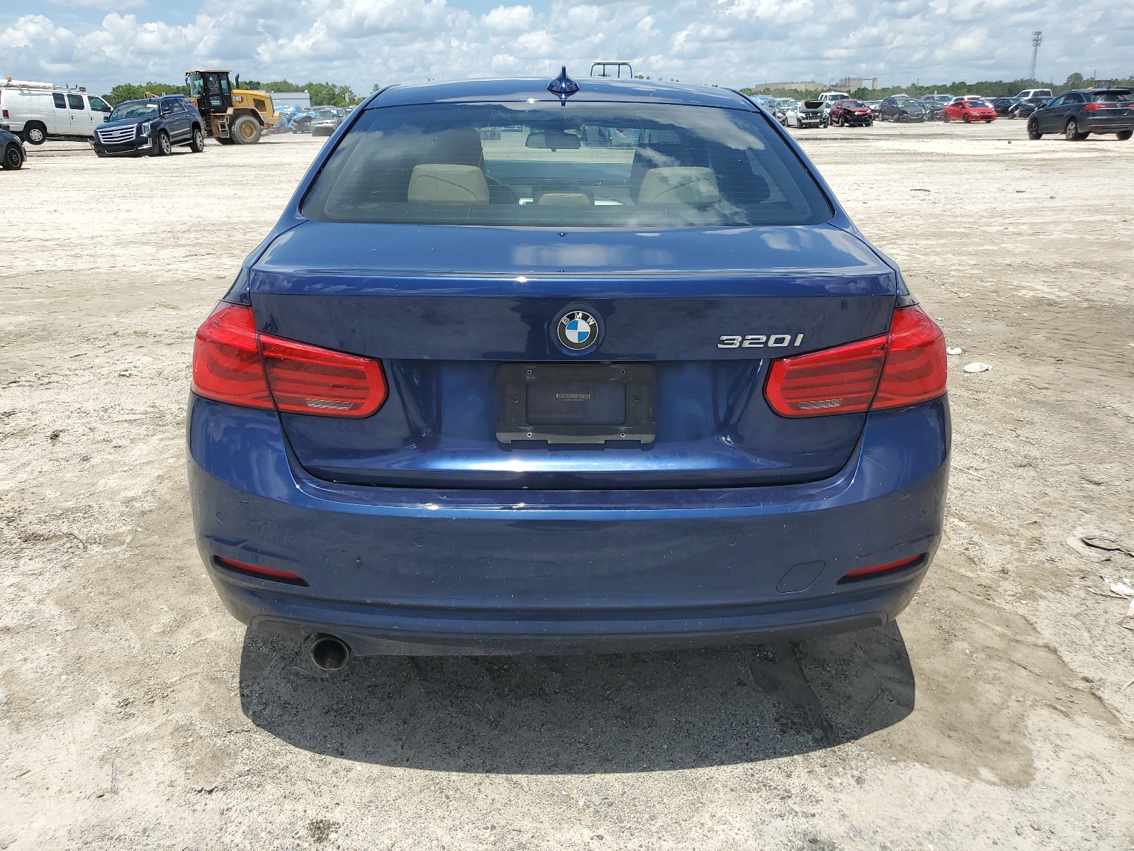 WBA8A9C59HK620161 2017 BMW 320 I