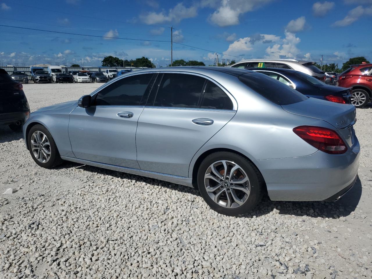 2018 Mercedes-Benz C 300 VIN: WDDWF4JB9JR345675 Lot: 63388304