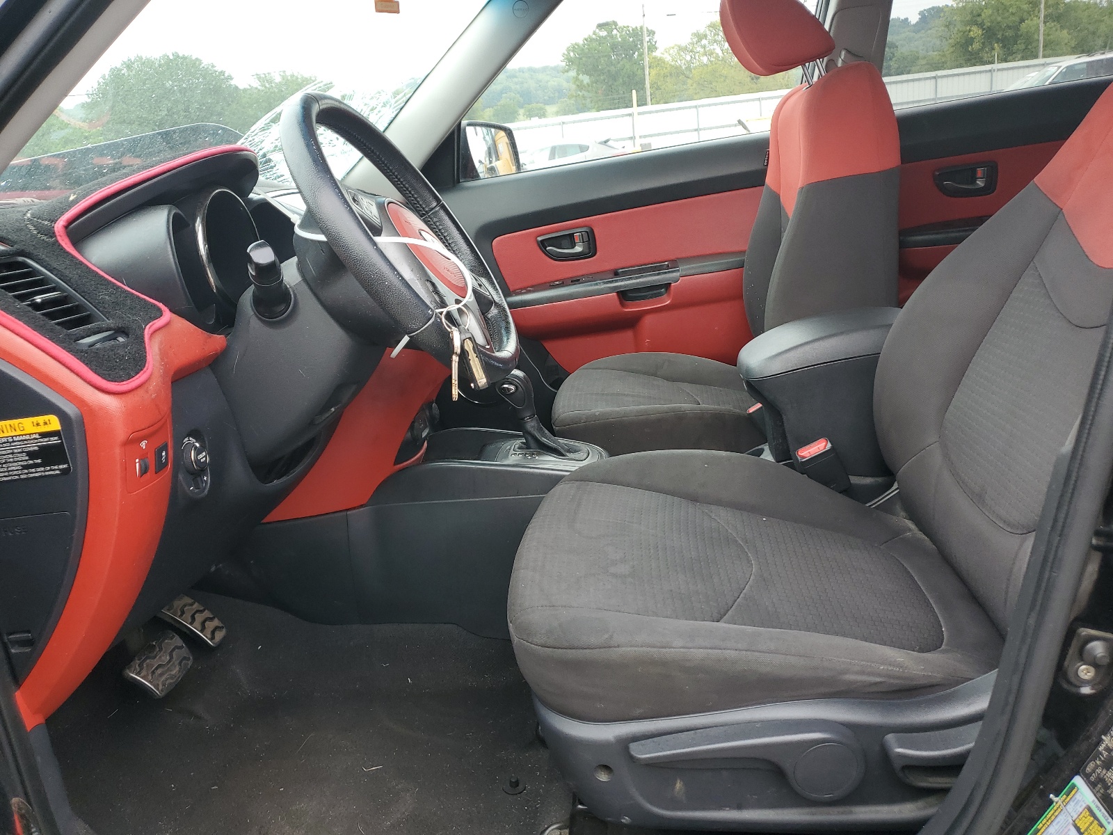 KNDJT2A24B7206200 2011 Kia Soul +