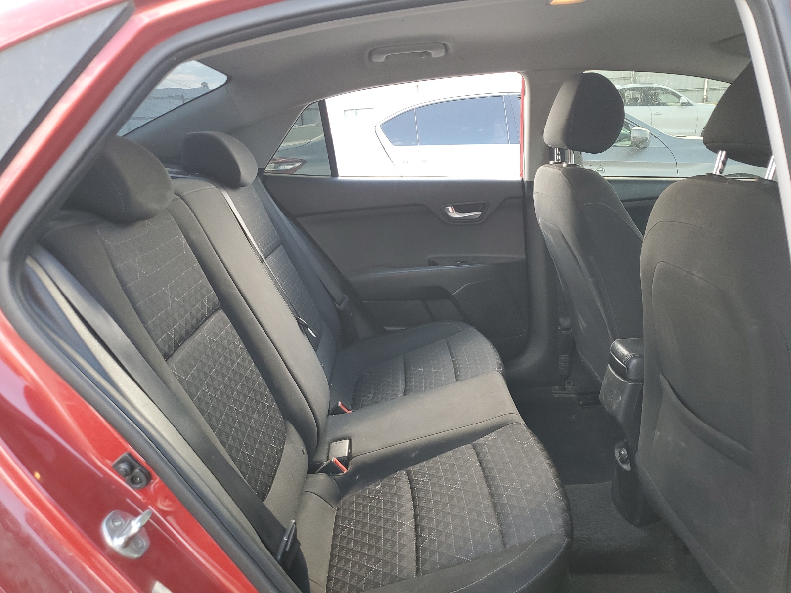 3KPA24AB6JE079821 2018 Kia Rio Lx