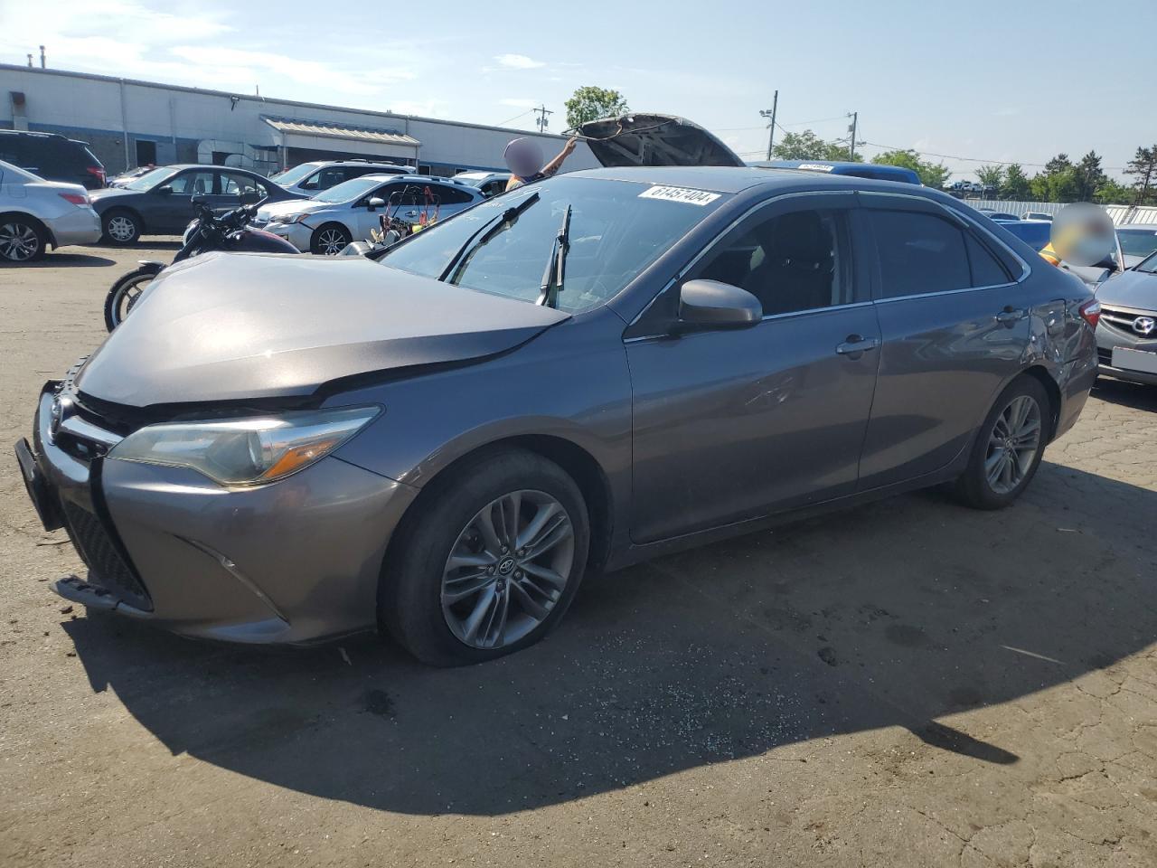 4T1BF1FK0GU255574 2016 TOYOTA CAMRY - Image 1