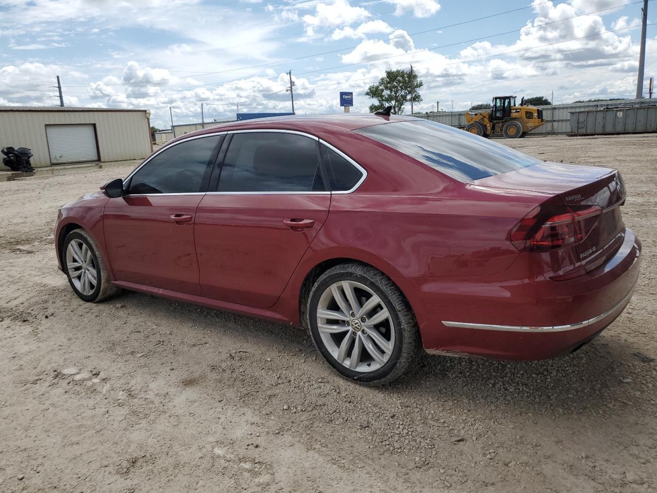 1VWBA7A33JC013197 2018 VOLKSWAGEN PASSAT - Image 2