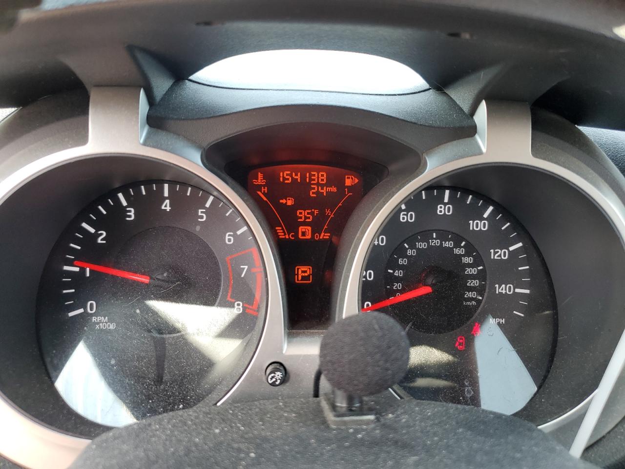 2011 Nissan Juke S VIN: JN8AF5MR2BT008423 Lot: 61354074