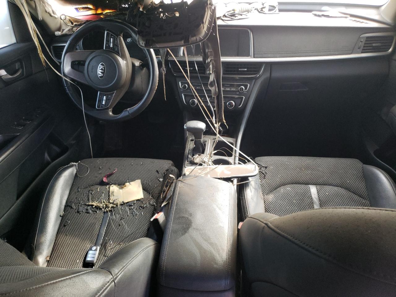 2020 Kia Optima Lx VIN: 5XXGT4L39LG413881 Lot: 63456894