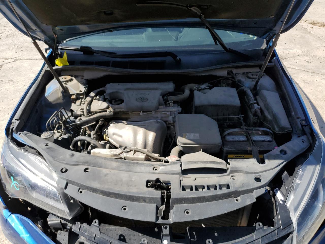 2016 Toyota Camry - Image 11