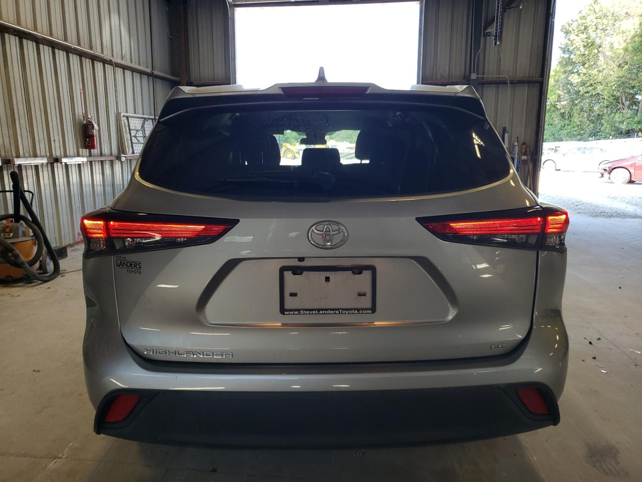 2021 Toyota Highlander L VIN: 5TDZZRAHXMS521364 Lot: 63363644