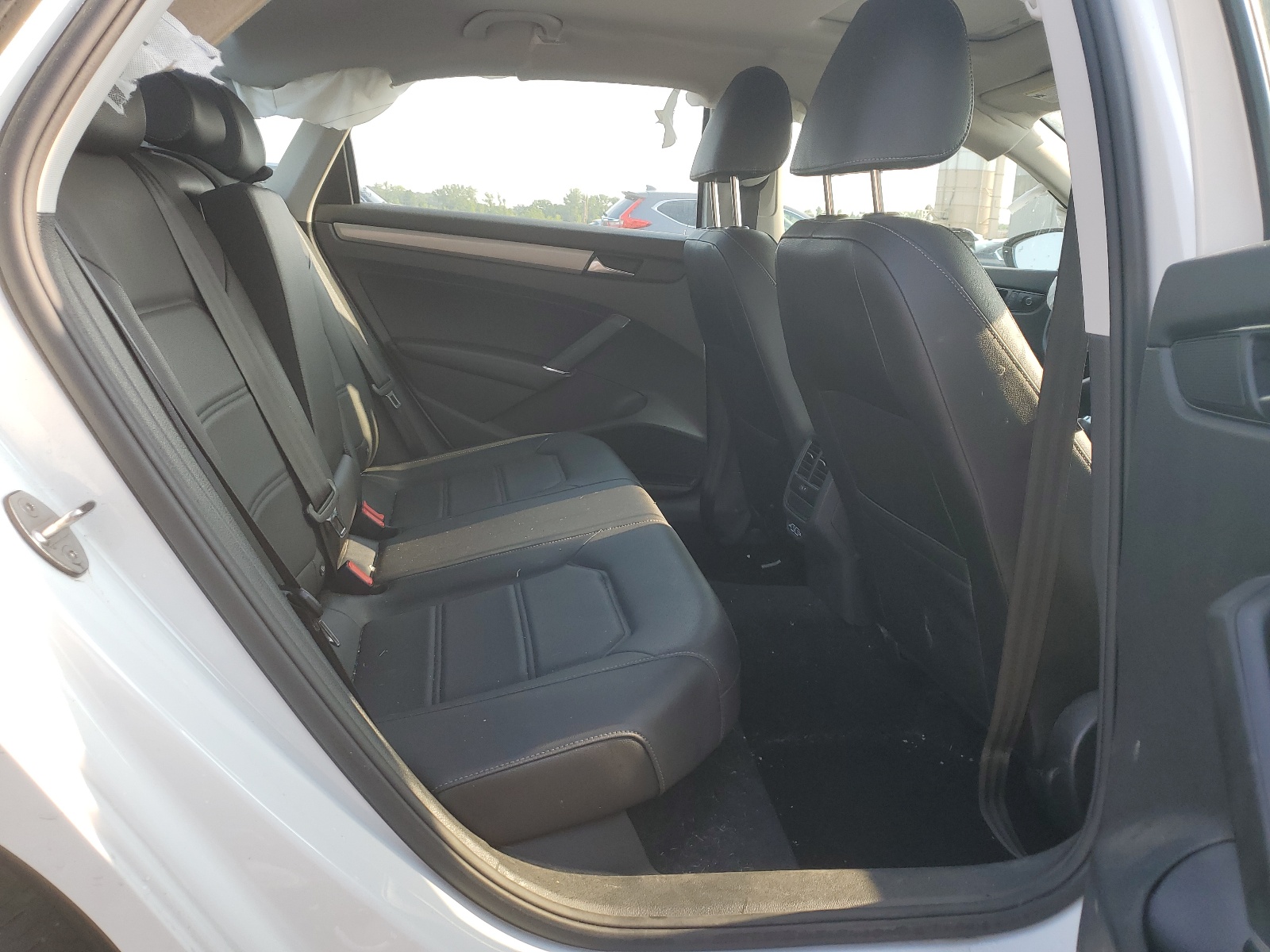 1VWSA7A38NC001407 2022 Volkswagen Passat Se