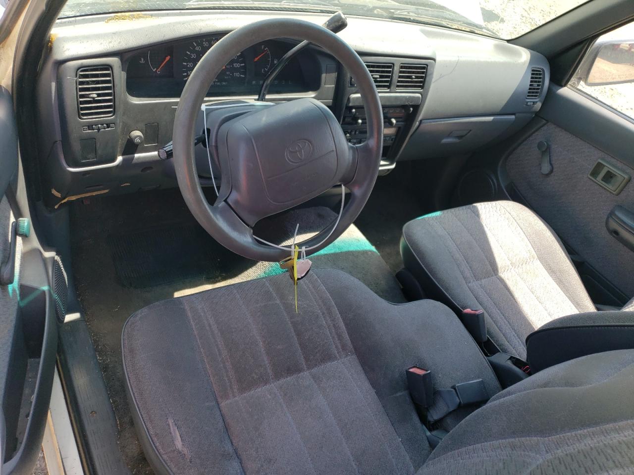 1997 Toyota Tacoma Xtracab VIN: 4TAVL52N2VZ271580 Lot: 61666164