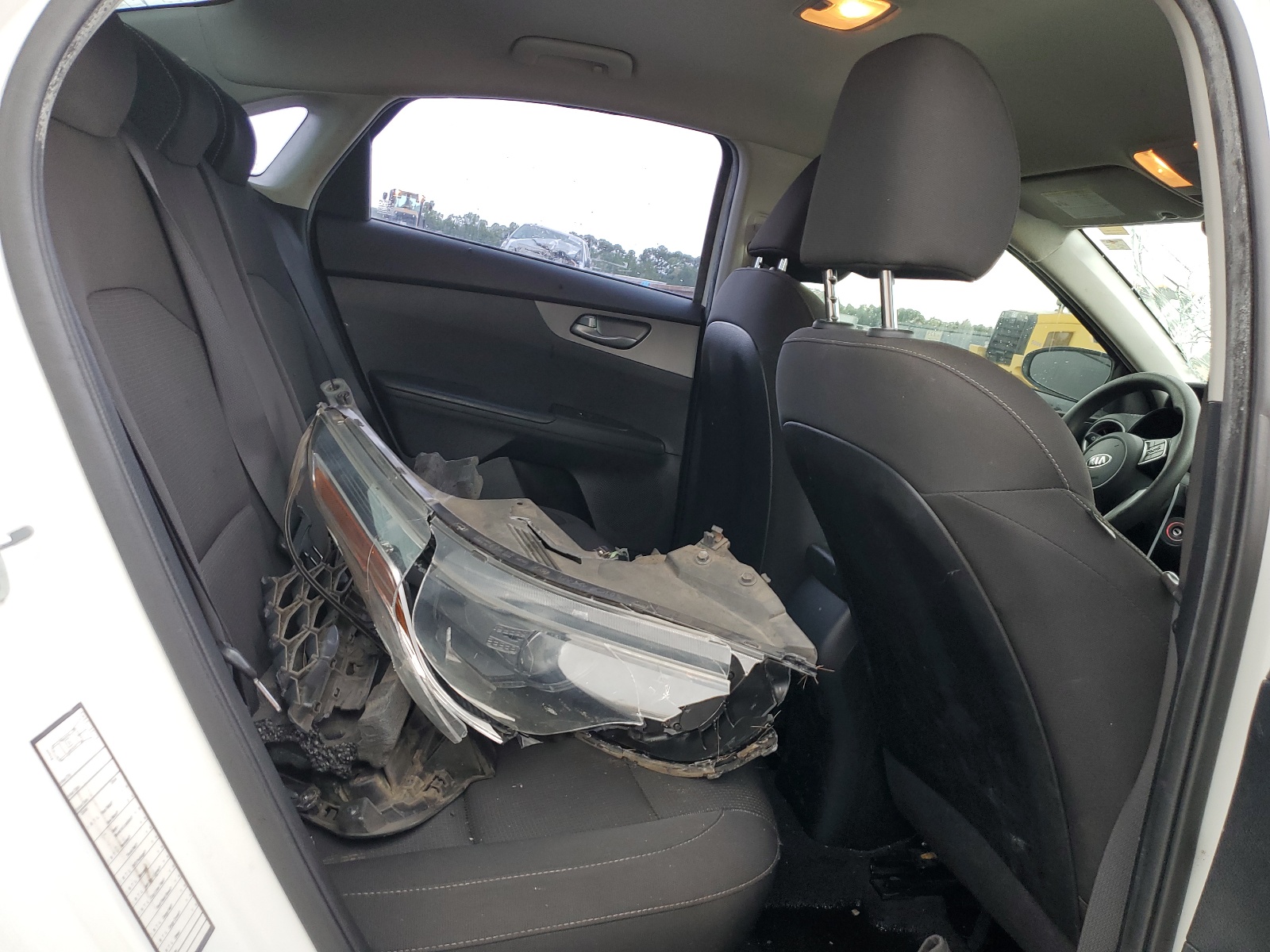 3KPF24AD9KE024157 2019 Kia Forte Fe