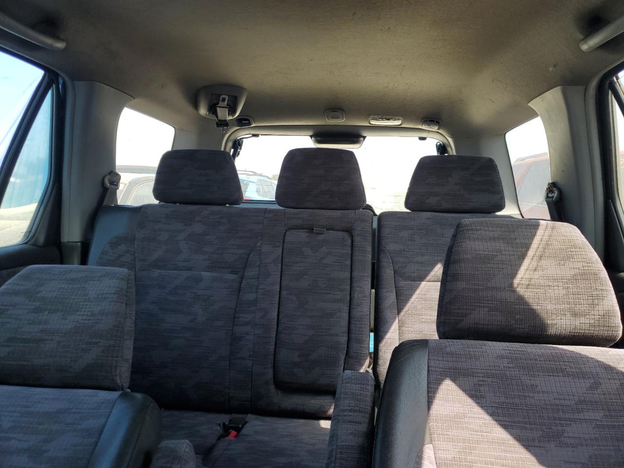 2002 Honda Cr-V Lx VIN: JHLRD684X2C013459 Lot: 63097044