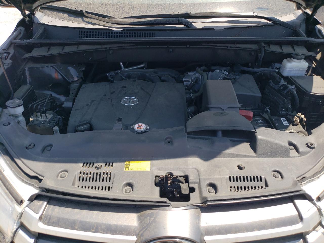 2019 Toyota Highlander Se VIN: 5TDKZRFH9KS564004 Lot: 62822754