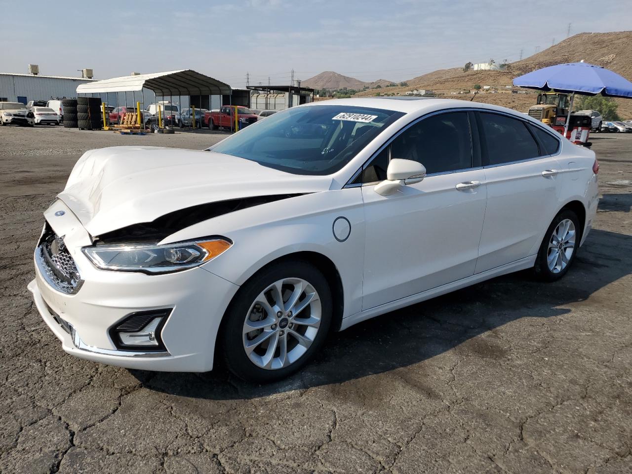 3FA6P0SU7KR232545 2019 FORD FUSION - Image 1