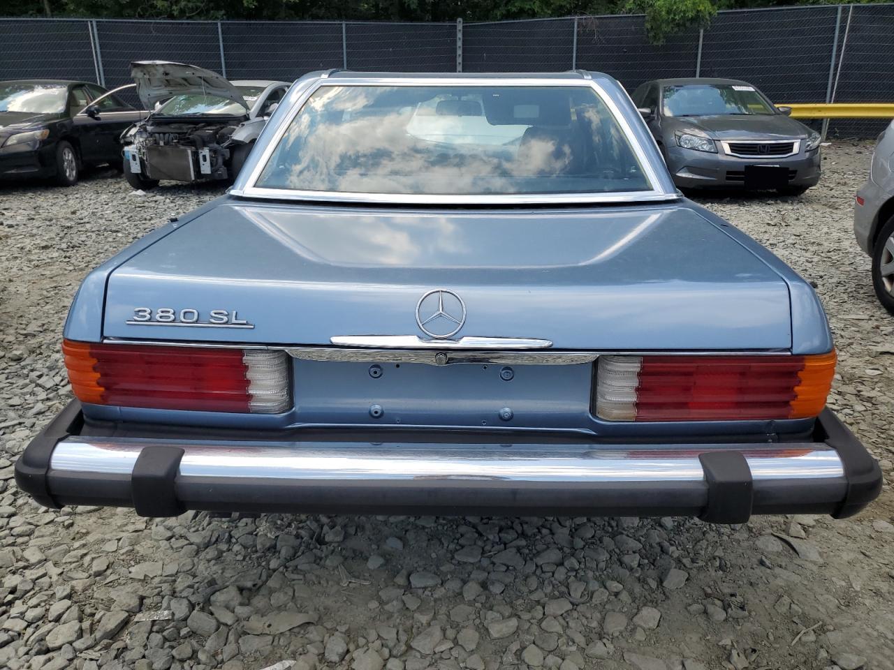 1985 Mercedes-Benz 380 Sl VIN: WDBBA45C3FA018025 Lot: 68907484