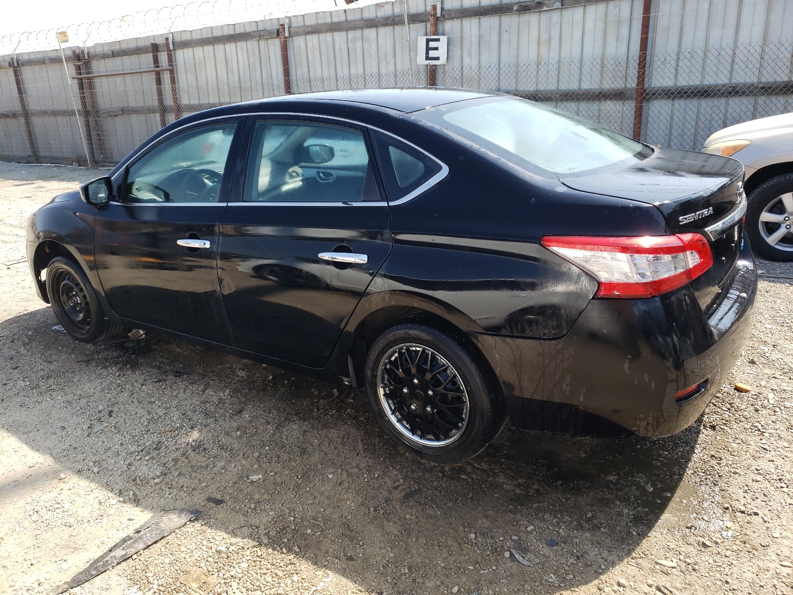 2014 Nissan Sentra S vin: 3N1AB7AP9EY251571