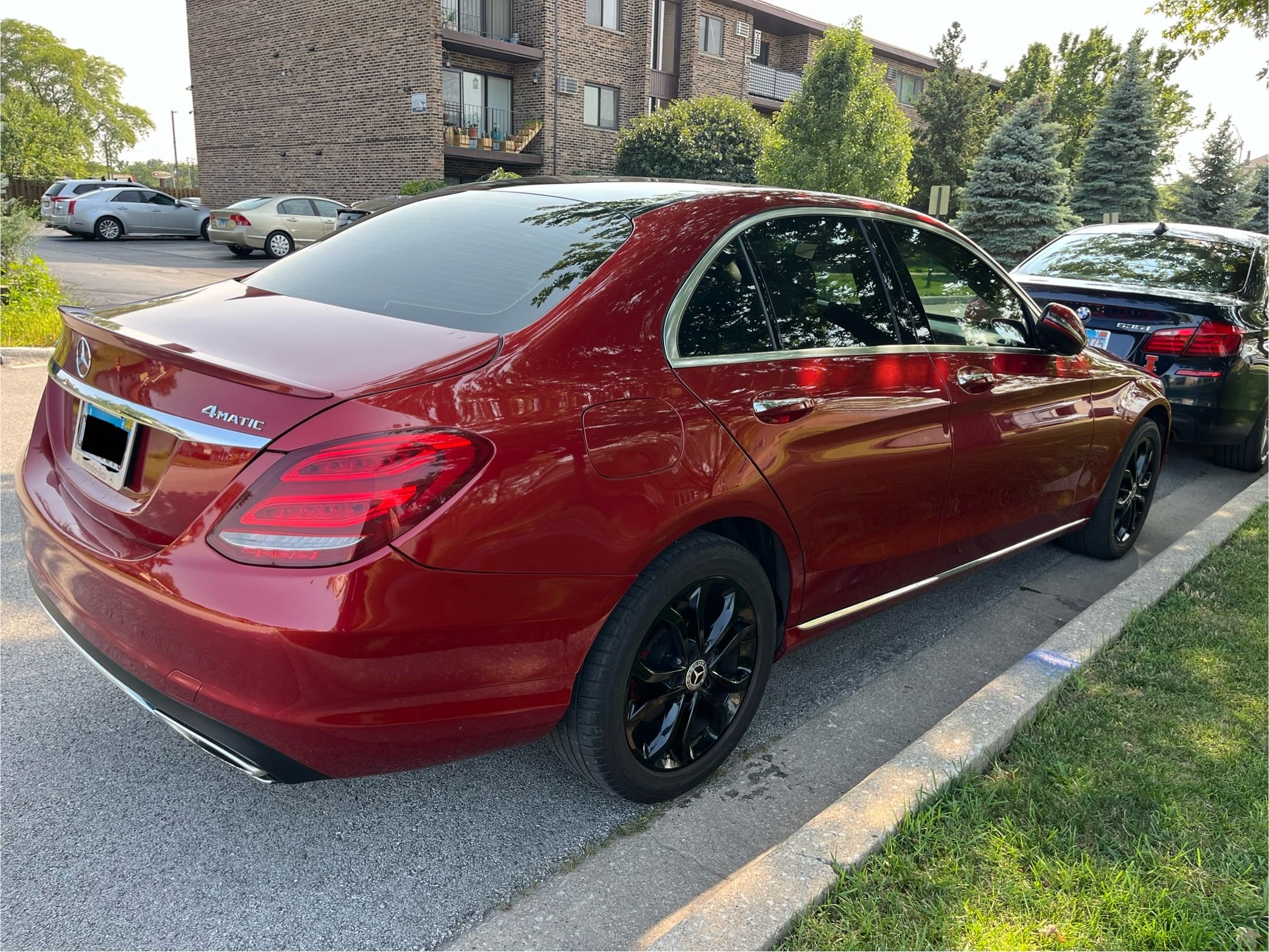 2018 Mercedes-Benz C 300 4Matic vin: 55SWF4KBXJU235666