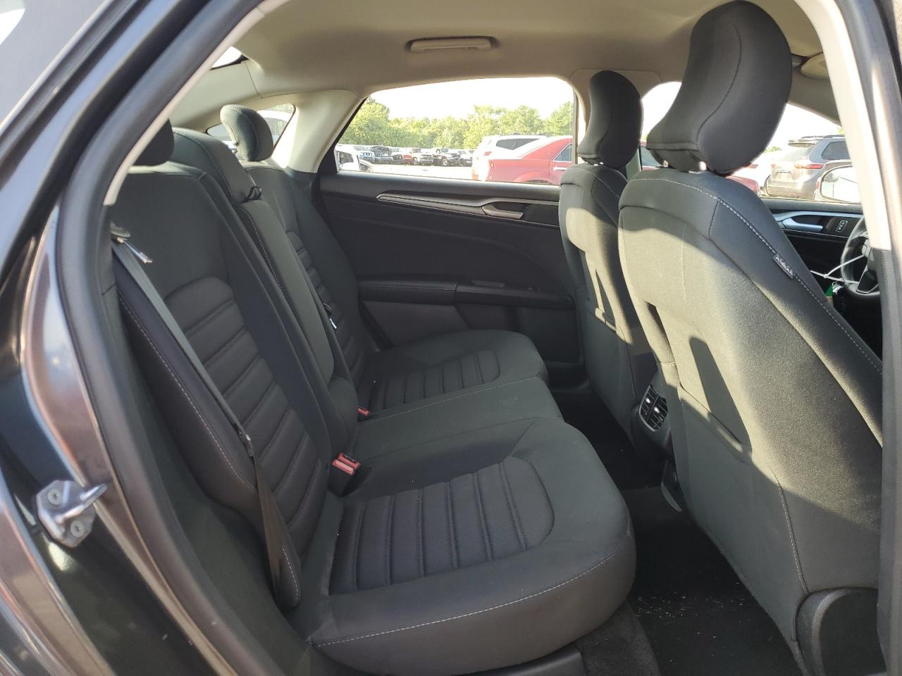 2018 Ford Fusion Se VIN: 3FA6P0HD3JR279643 Lot: 64842434