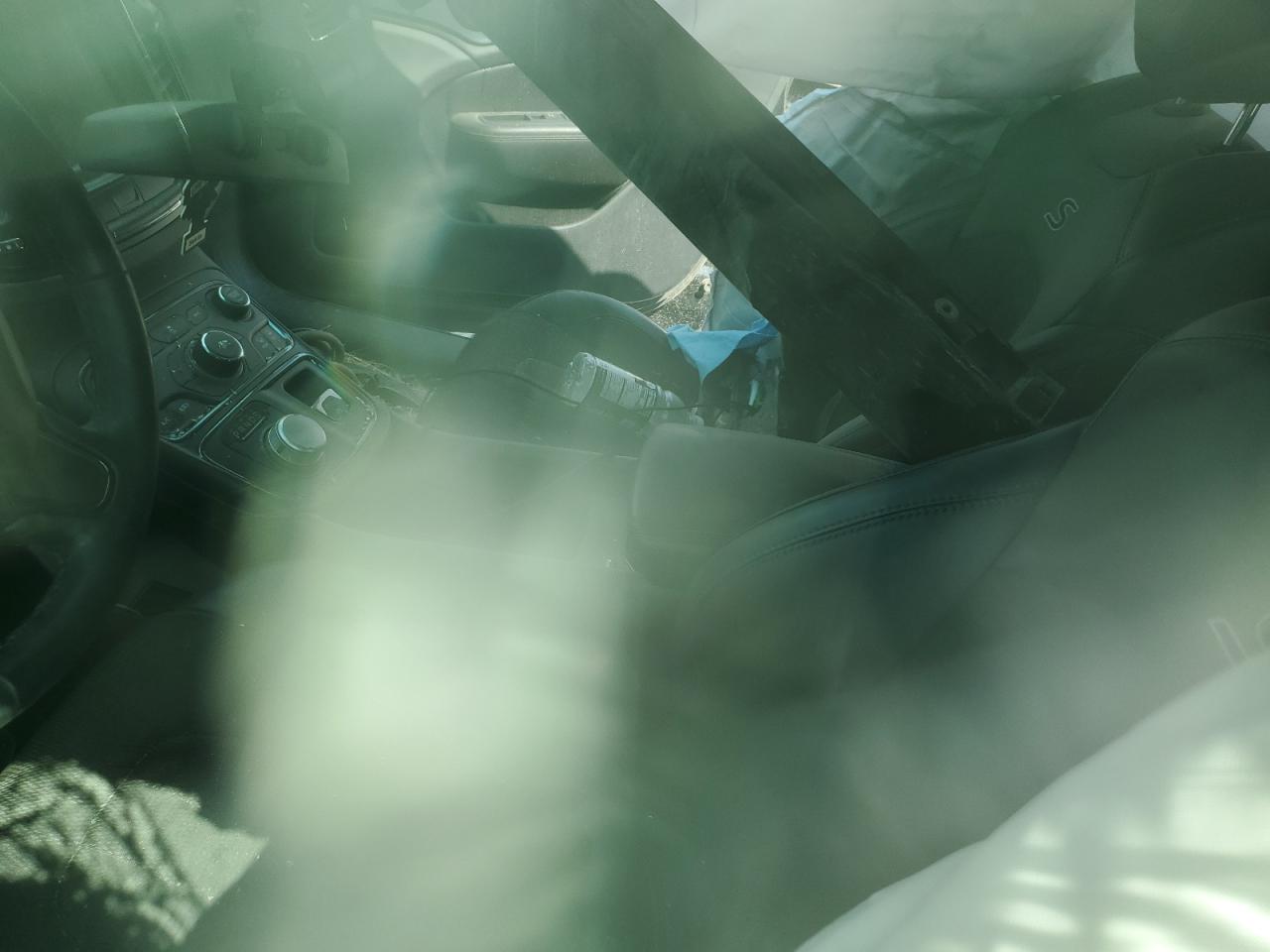 2016 Chrysler 200 - Image 8