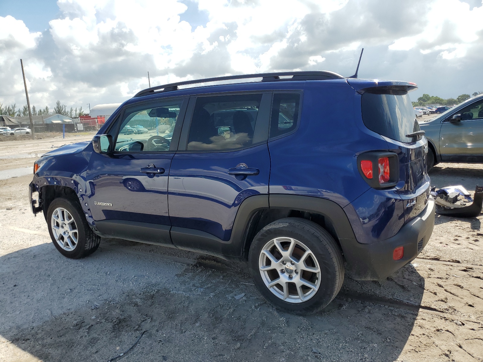 2021 Jeep Renegade Latitude vin: ZACNJDBB4MPM22682