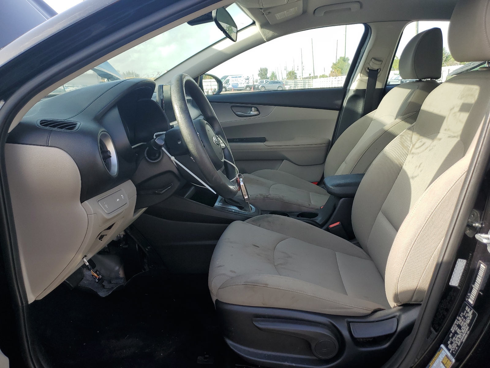 3KPF24AD2ME403844 2021 Kia Forte Fe