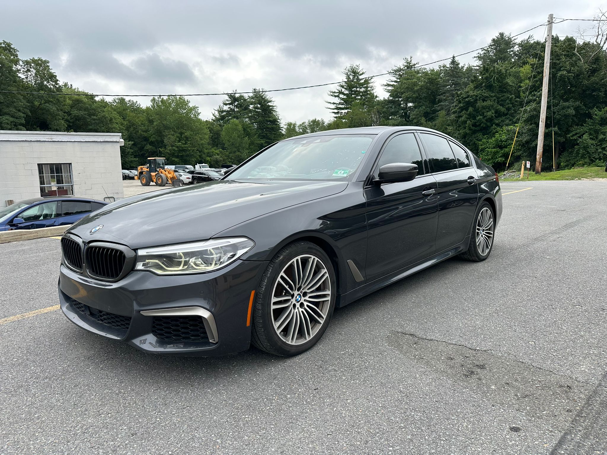 2018 BMW M550Xi vin: WBAJB9C57JB036944