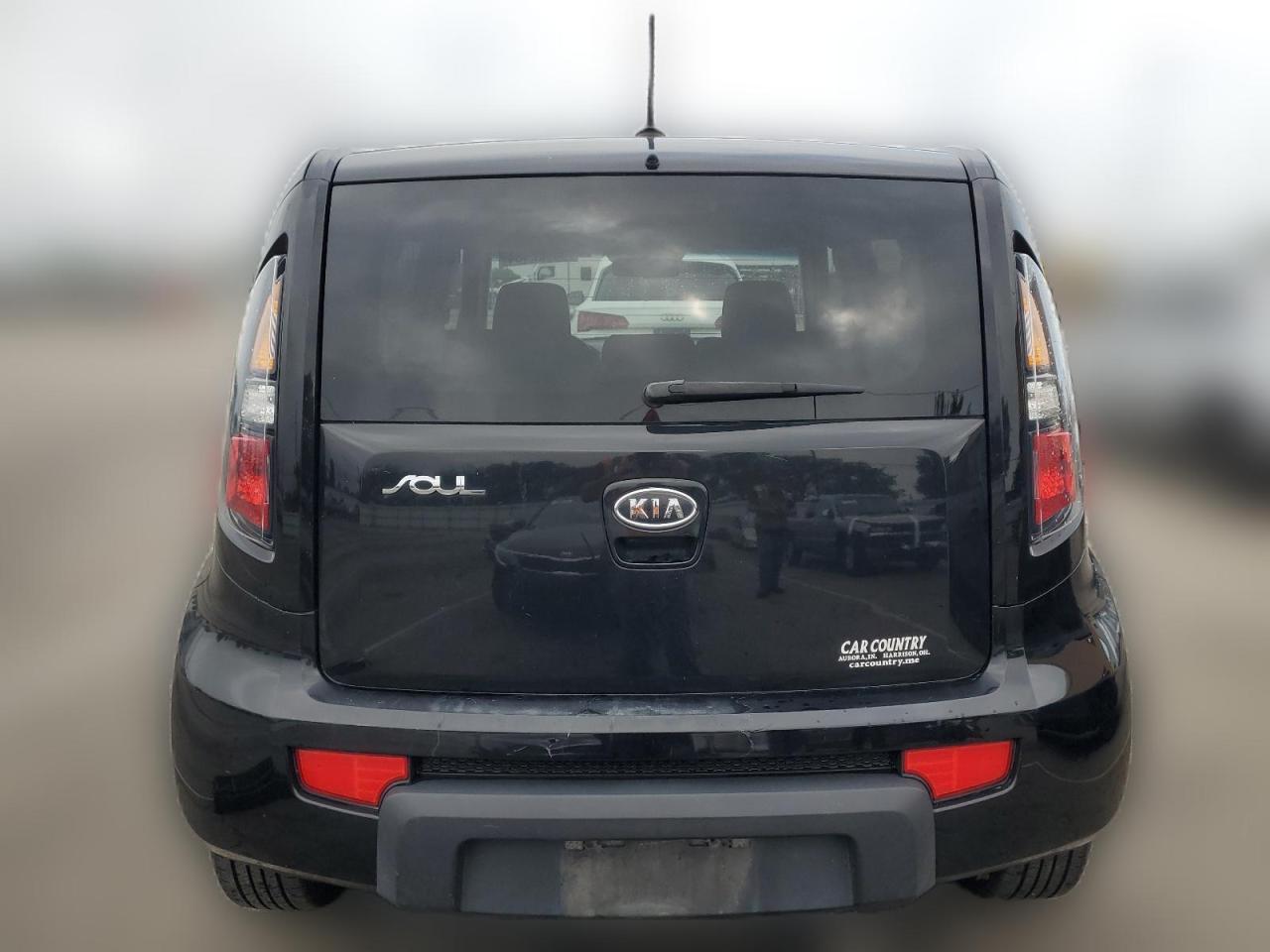 2010 Kia Soul + VIN: KNDJT2A21A7700562 Lot: 63622484