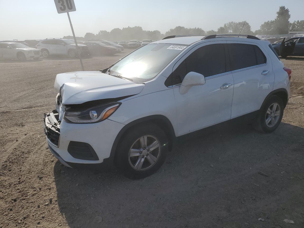 KL7CJLSB4JB724206 2018 CHEVROLET TRAX - Image 1