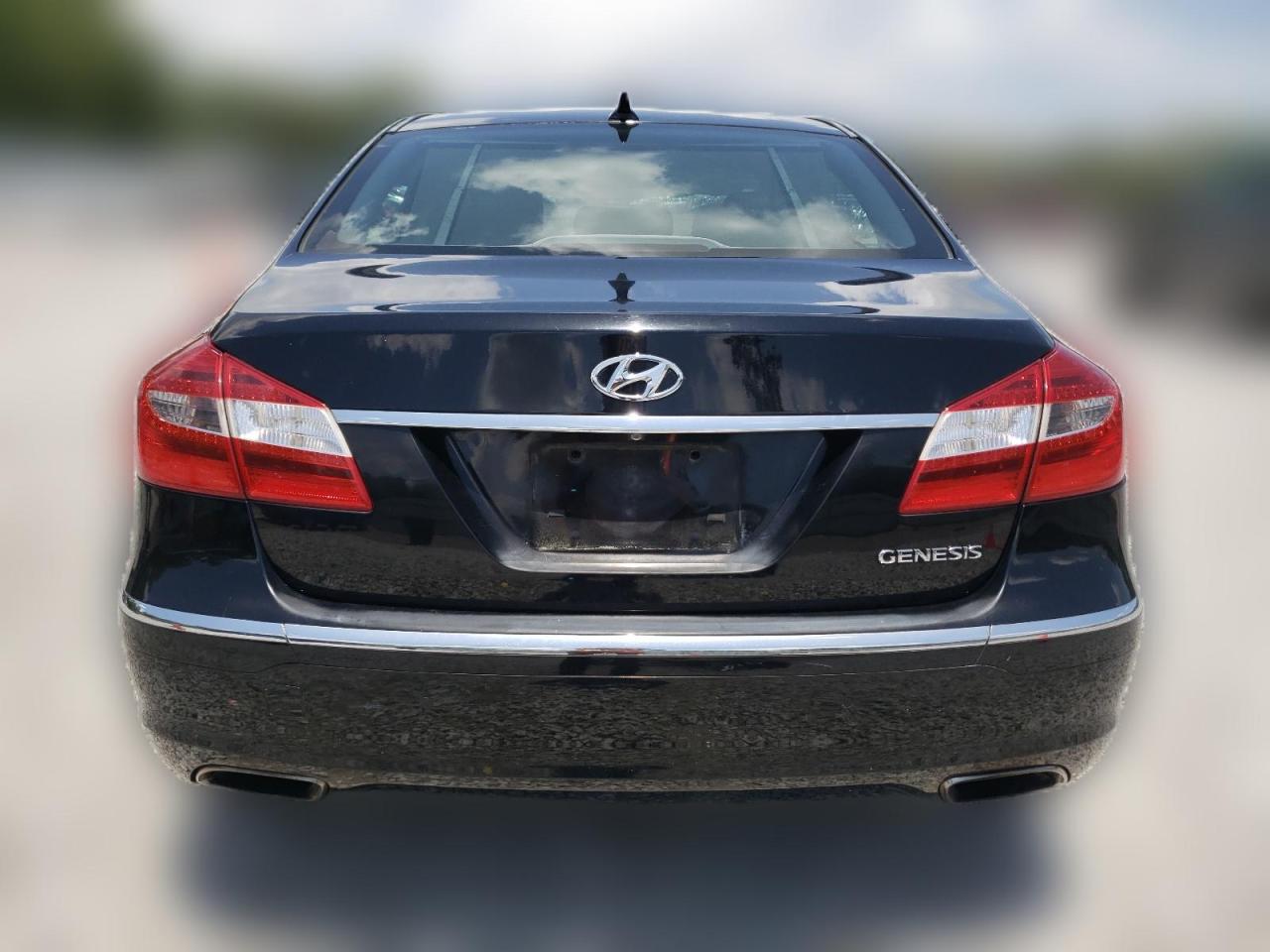 2012 Hyundai Genesis 3.8L VIN: KMHGC4DD6CU158717 Lot: 62962464