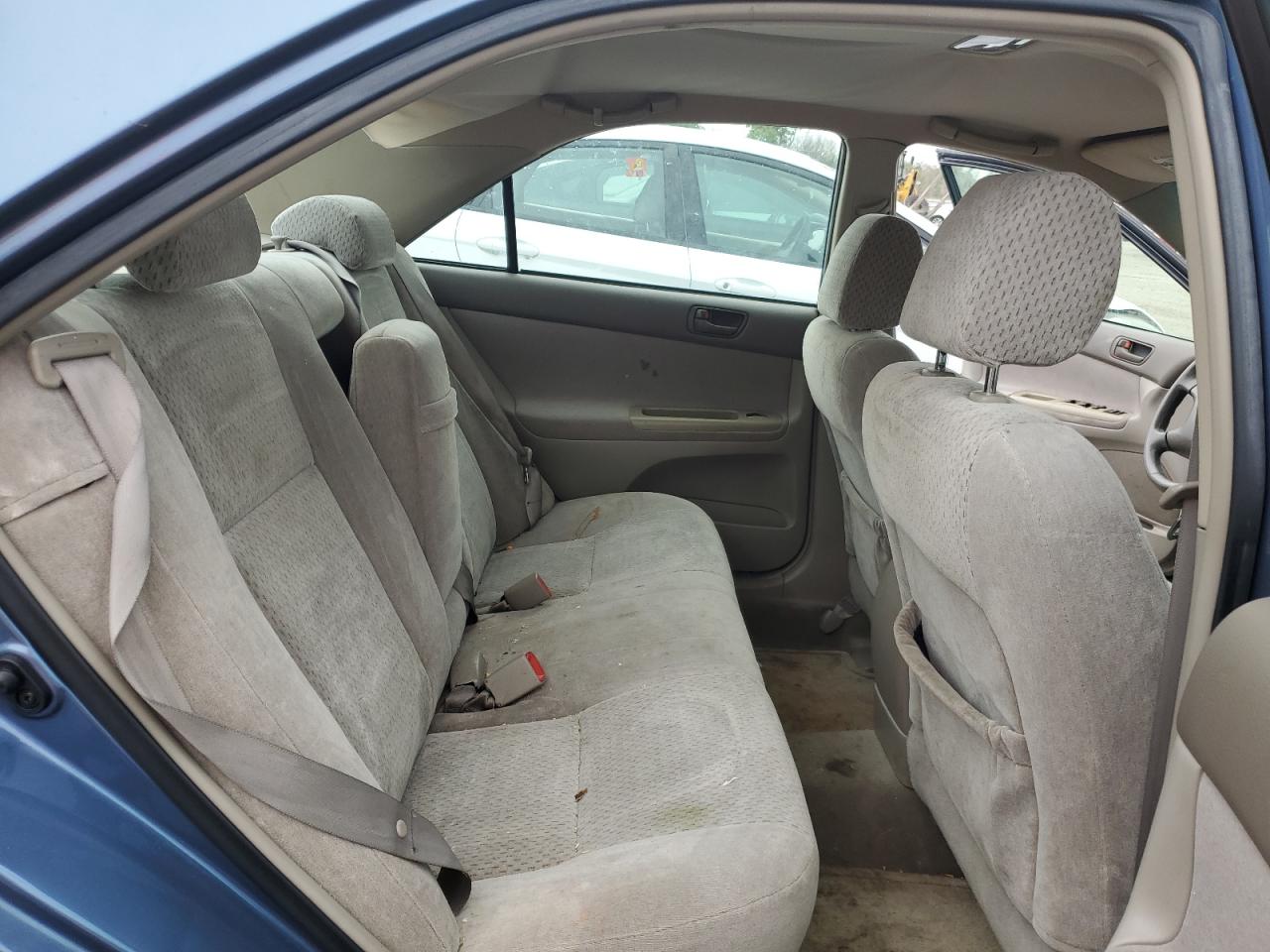 2004 Toyota Camry Le VIN: 4T1BE32K14U803551 Lot: 59664195